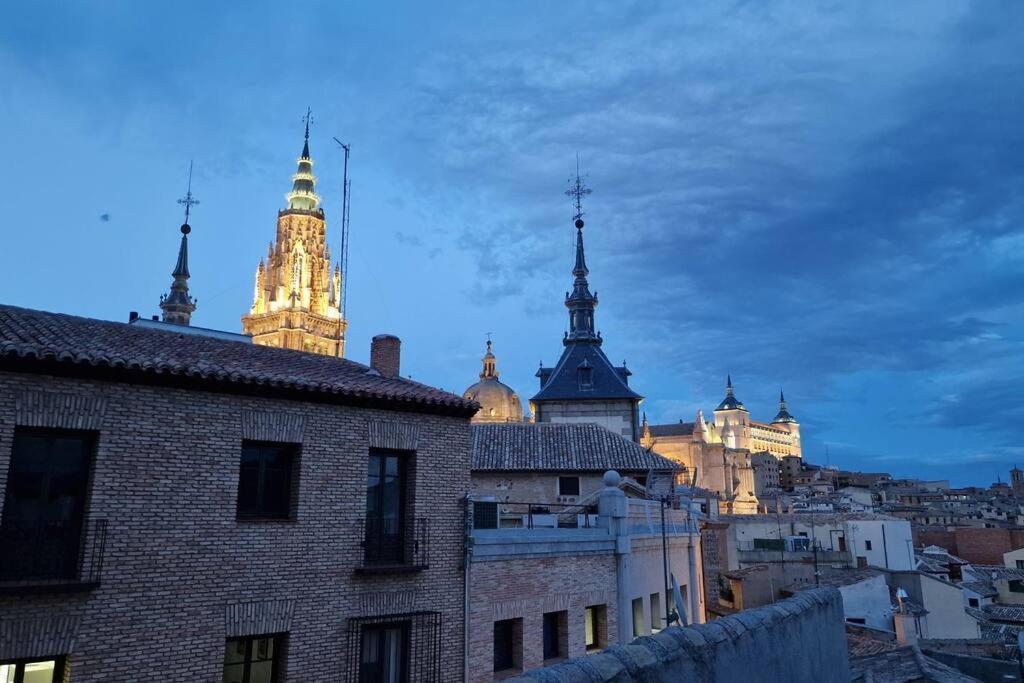 Atico En Toledo Con Terraza Apartment ภายนอก รูปภาพ